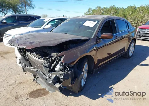 2013 Chrysler 200 Touring из США, поврежденный, VIN 1C3CCBBB0DN636459